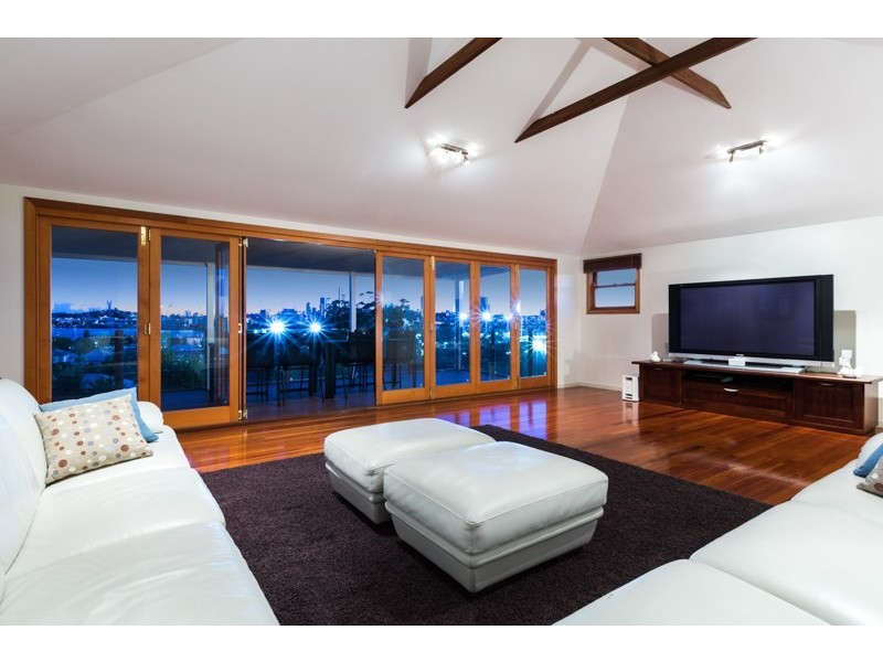 23 Queens Road, Hamilton QLD 4007