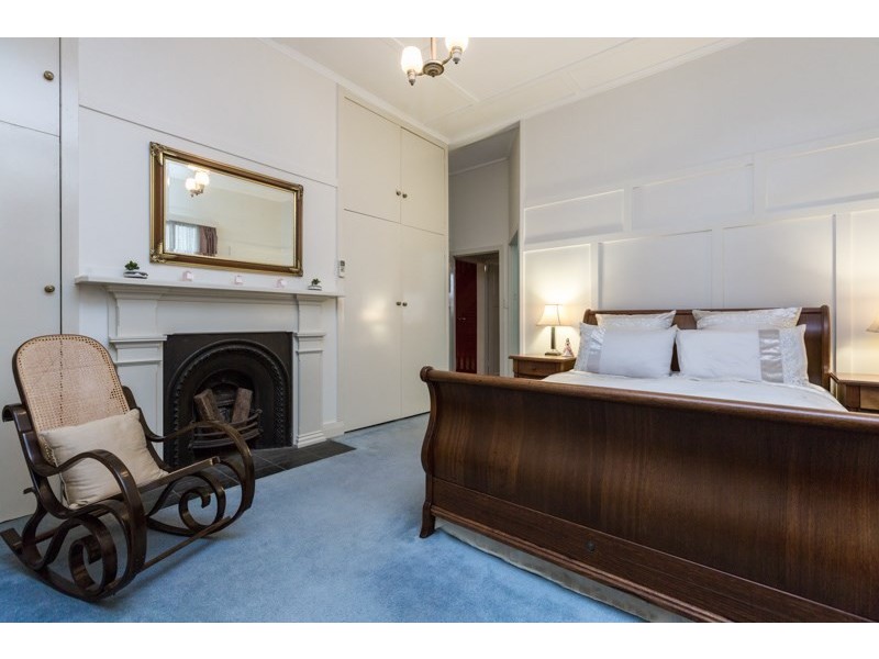 23 Queens Road, Hamilton QLD 4007