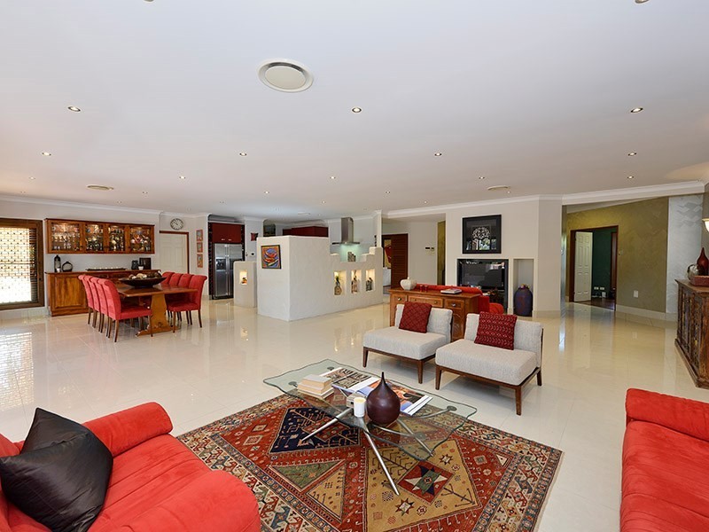 159 Bridgeman Road, Bridgeman Downs QLD 4035