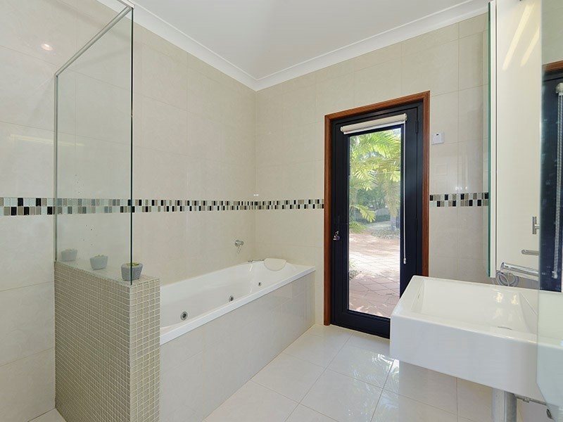 159 Bridgeman Road, Bridgeman Downs QLD 4035