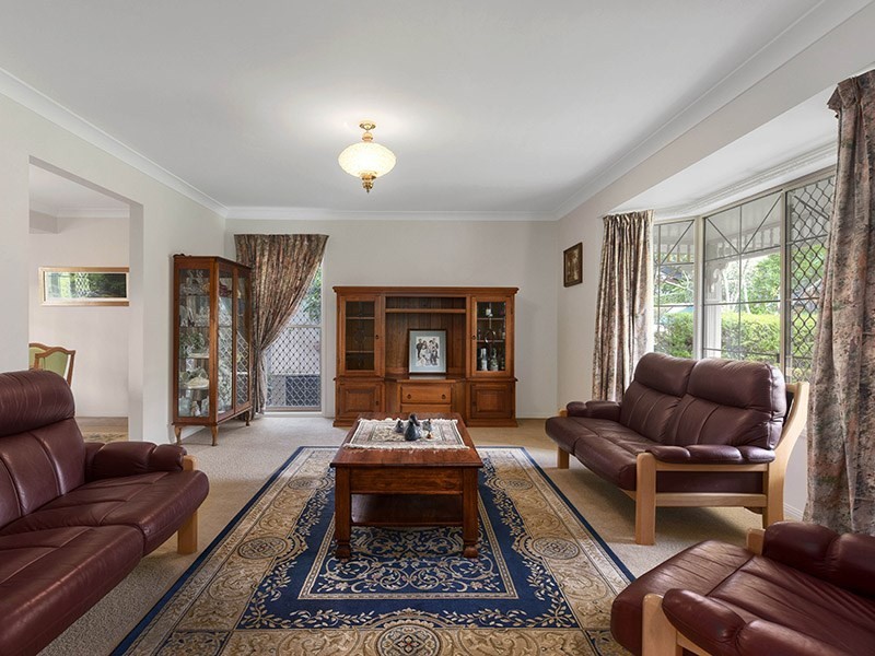 10 Fairhaven Street, Bridgeman Downs QLD 4035