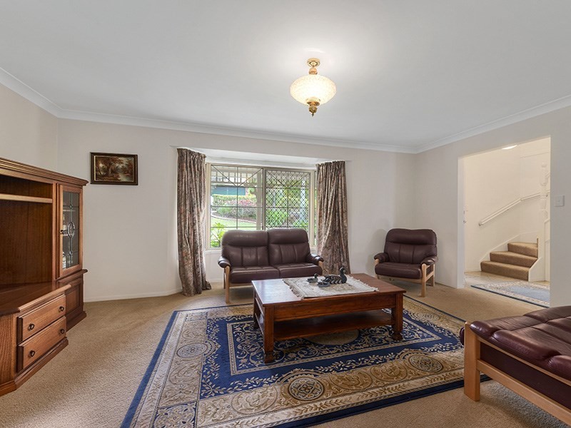 10 Fairhaven Street, Bridgeman Downs QLD 4035