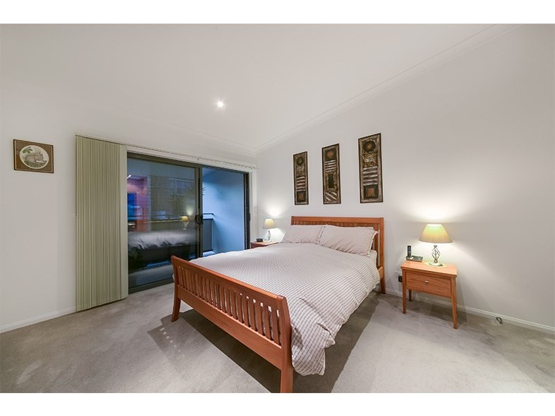 4/21 Little Street, Albion QLD 4010