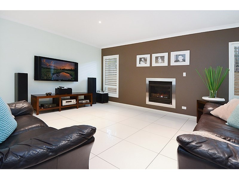 4 Kurrajong Place, Bridgeman Downs QLD 4035