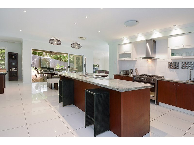 4 Kurrajong Place, Bridgeman Downs QLD 4035