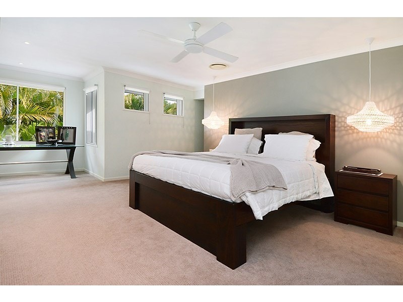 4 Kurrajong Place, Bridgeman Downs QLD 4035