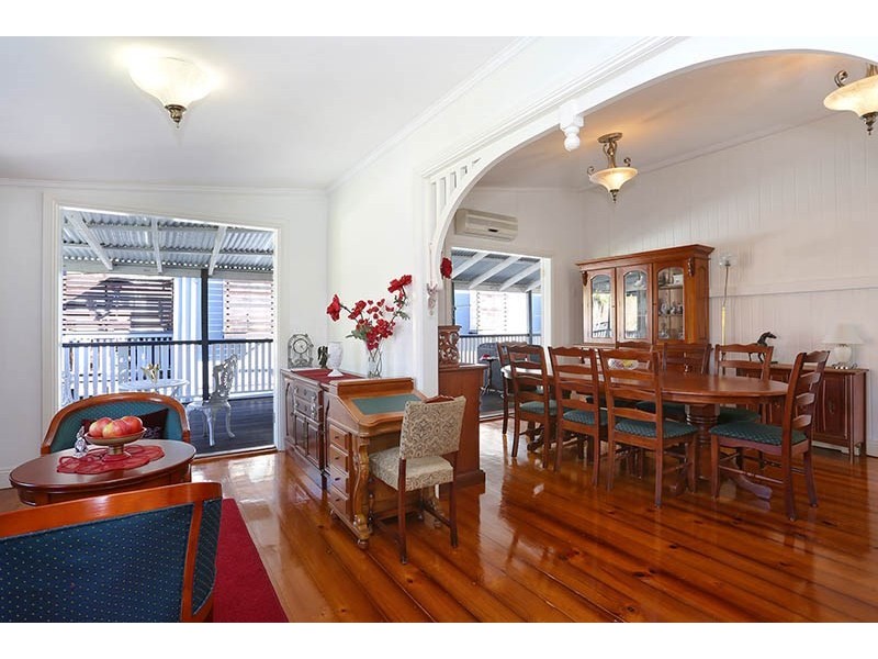 11 Hutton Street, Clayfield QLD 4011