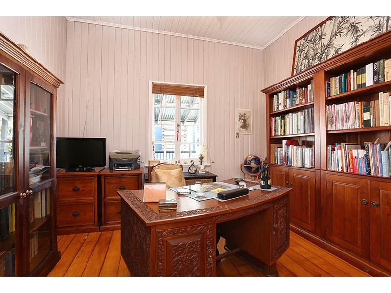 11 Hutton Street, Clayfield QLD 4011