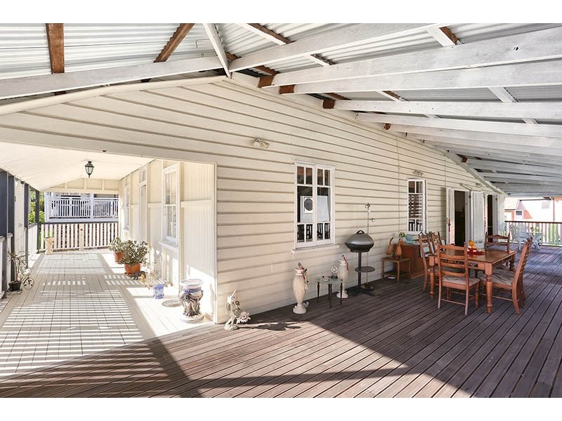 11 Hutton Street, Clayfield QLD 4011