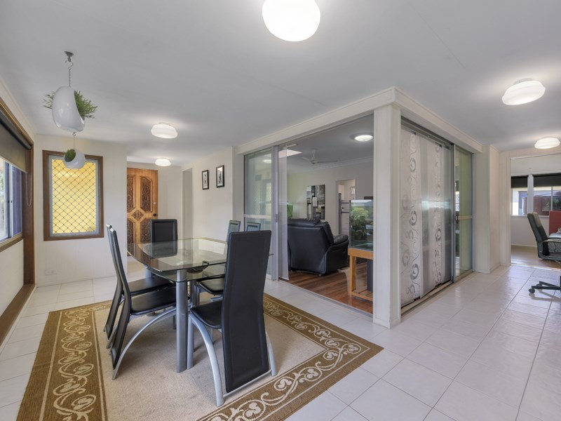 15 Strathdale Street, Aspley QLD 4034
