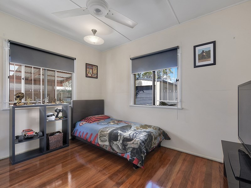 15 Strathdale Street, Aspley QLD 4034