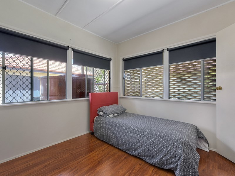 15 Strathdale Street, Aspley QLD 4034