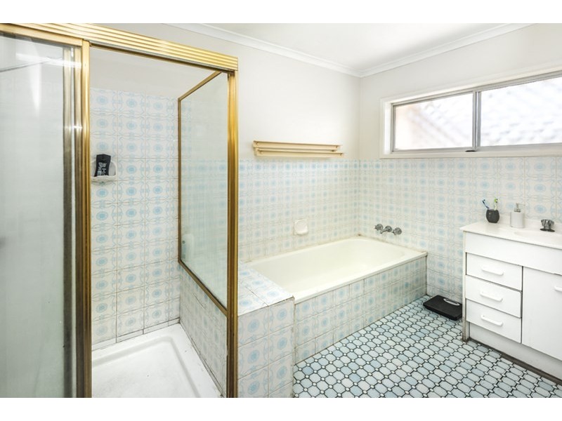 20 Lynell Street, Hamilton QLD 4007