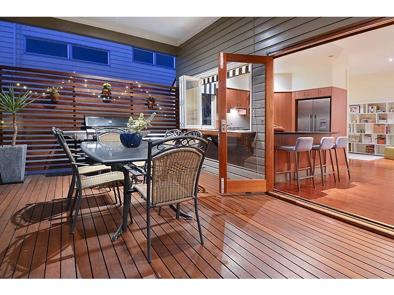 44 Gilbert Road, Windsor QLD 4030