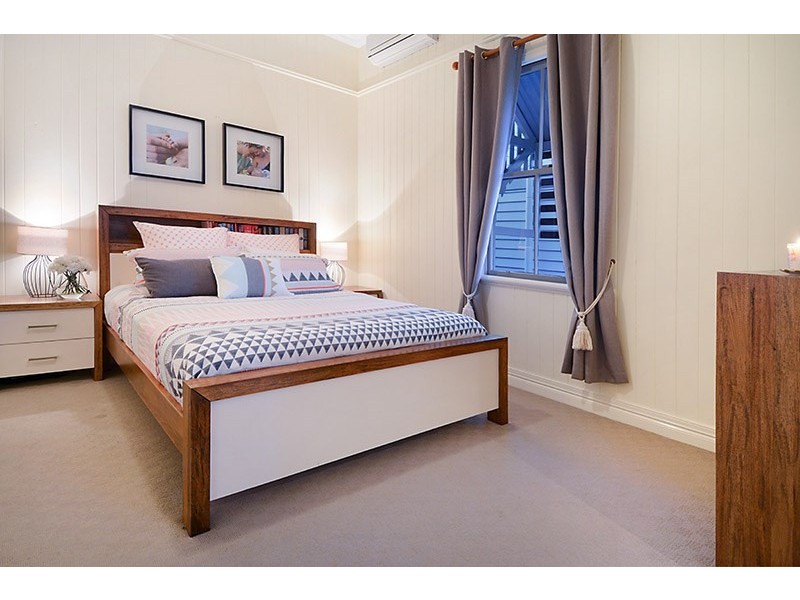 44 Gilbert Road, Windsor QLD 4030