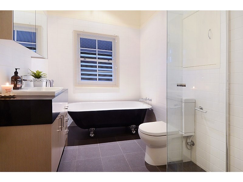 44 Gilbert Road, Windsor QLD 4030