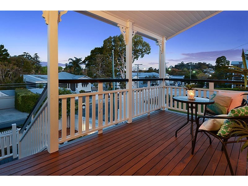 44 Gilbert Road, Windsor QLD 4030