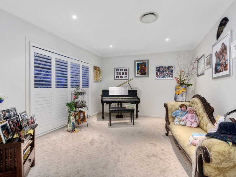 6 Montalcino Place, Bridgeman Downs QLD 4035