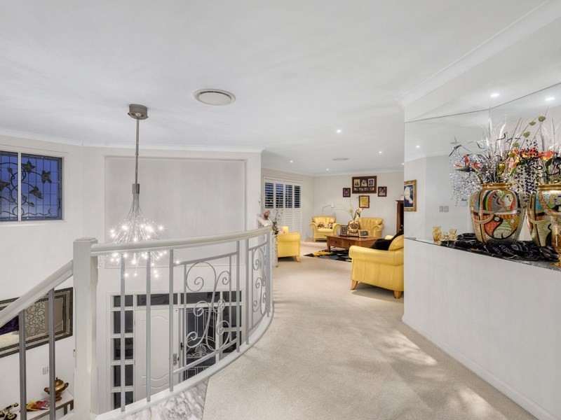 6 Montalcino Place, Bridgeman Downs QLD 4035