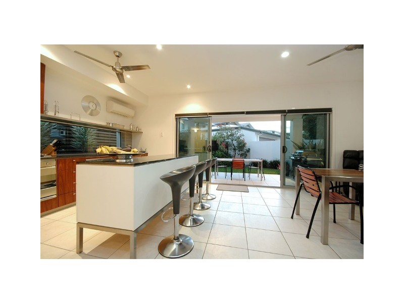 15 Refinery Parade, New Farm QLD 4005