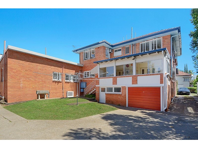 29 + 29A Enderley Avenue, Clayfield QLD 4011