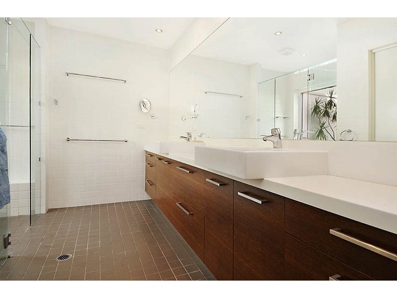 81 Pring Street, Hendra QLD 4011