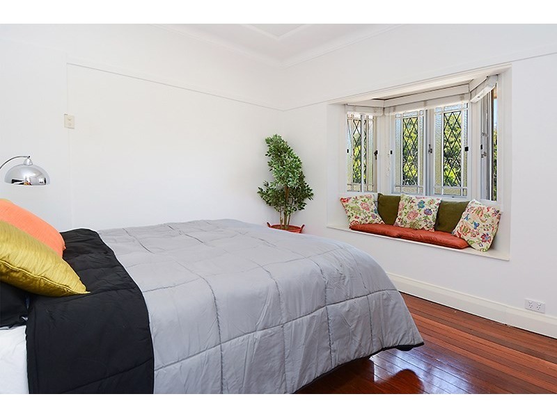 22 Gordon Street, Hendra QLD 4011