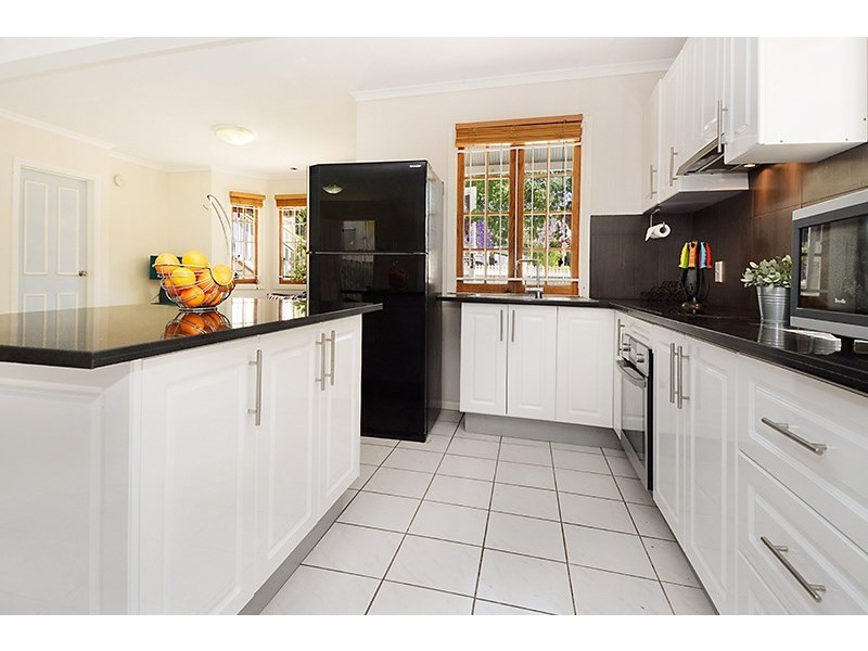 22 Gordon Street, Hendra QLD 4011