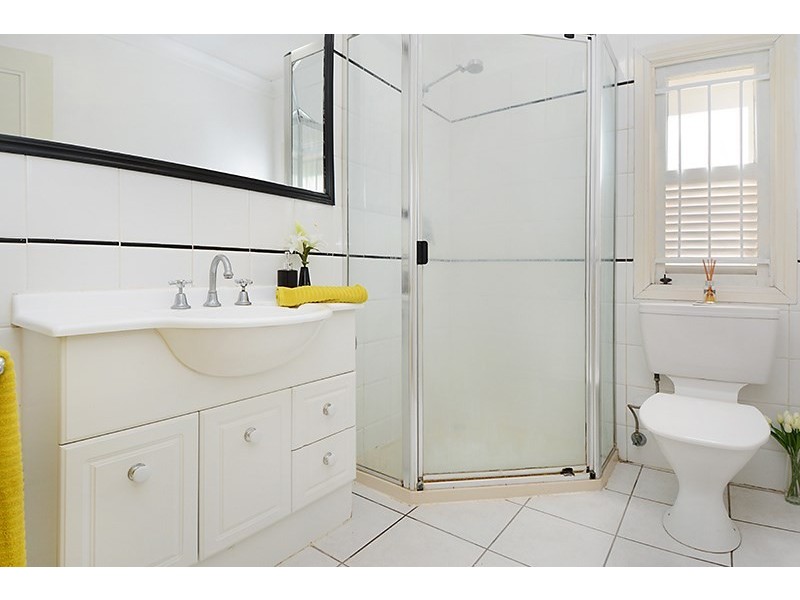 22 Gordon Street, Hendra QLD 4011