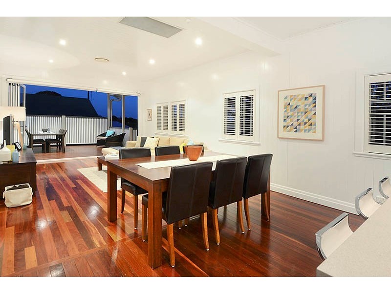 77 Eighth Avenue, Wilston QLD 4051