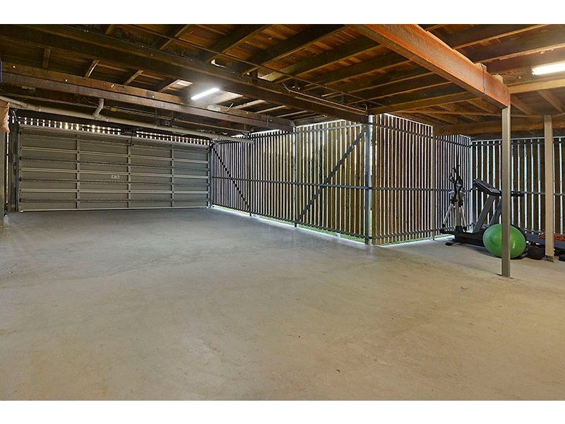 77 Eighth Avenue, Wilston QLD 4051