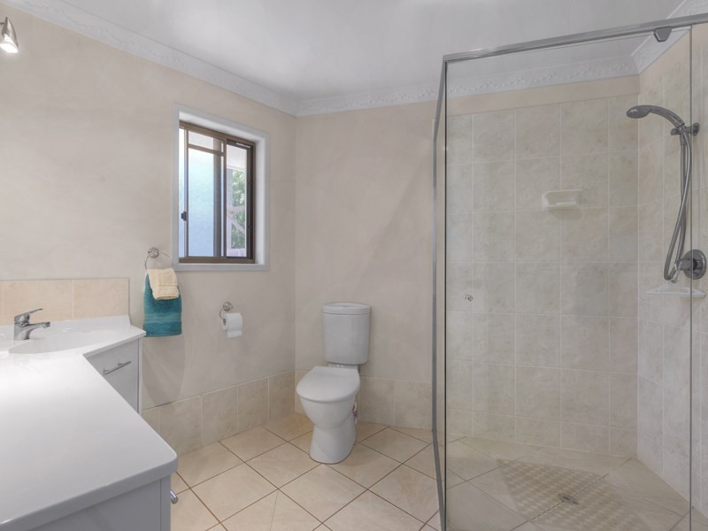 2051 Roghan Road, Bridgeman Downs QLD 4035