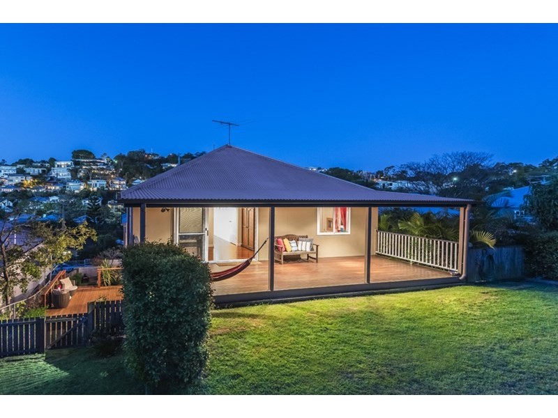 35 Joynt Street, Hamilton QLD 4007