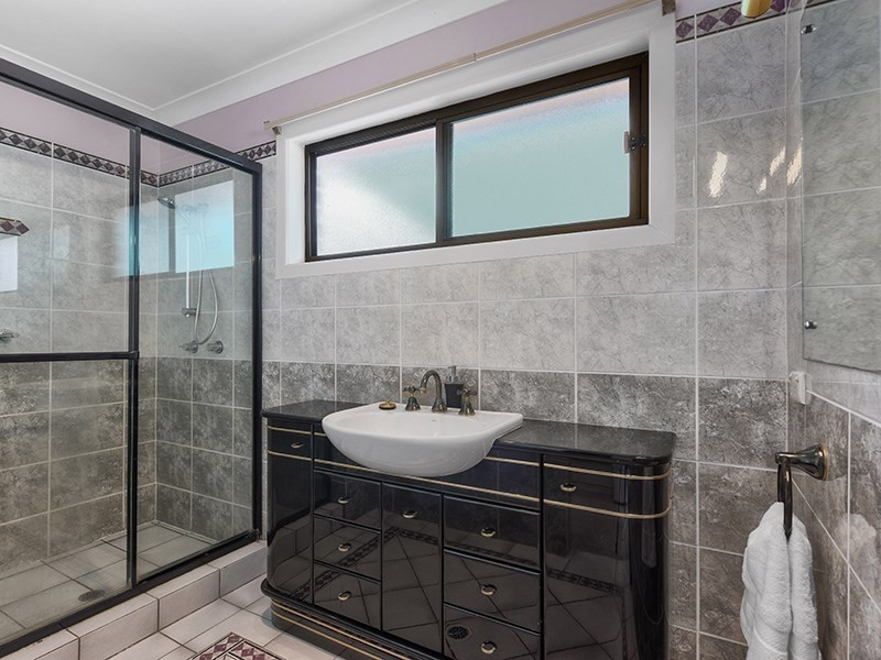 3 Forte Court, Bridgeman Downs QLD 4035