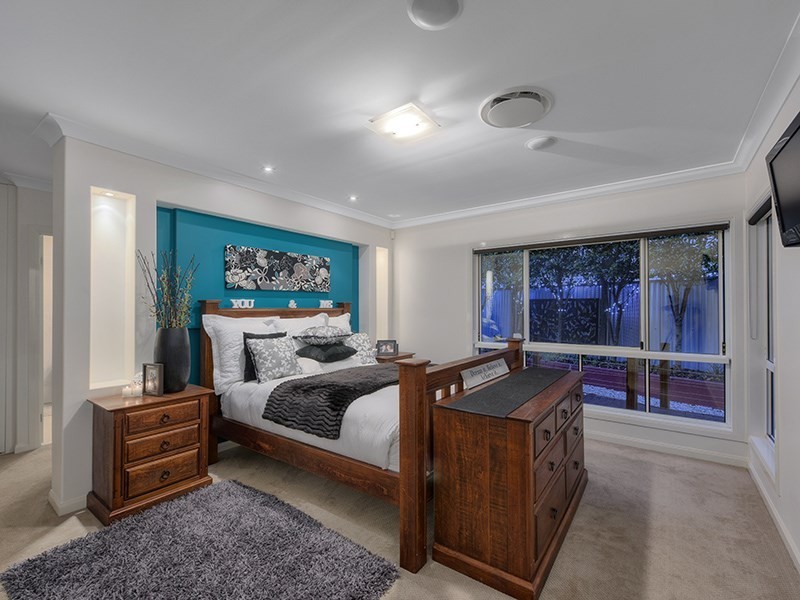 12 Dannenberg Street, Carseldine QLD 4034