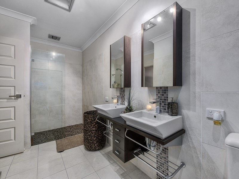 12 Dannenberg Street, Carseldine QLD 4034