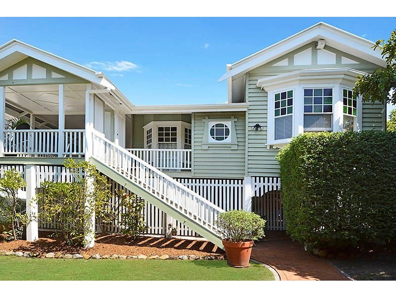 1 Sefton Road, Clayfield QLD 4011