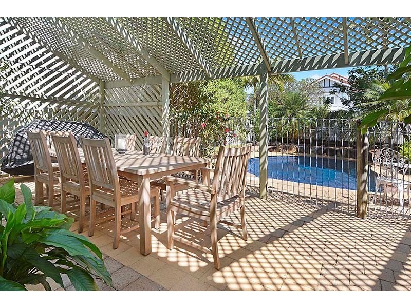 1 Sefton Road, Clayfield QLD 4011