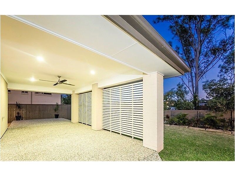 9 Silverbirch Place, Bridgeman Downs QLD 4035