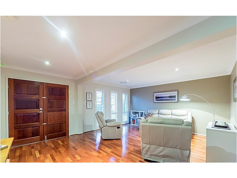 9 Silverbirch Place, Bridgeman Downs QLD 4035