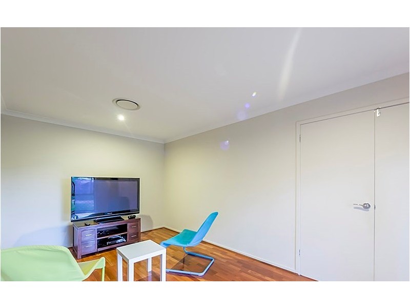 9 Silverbirch Place, Bridgeman Downs QLD 4035