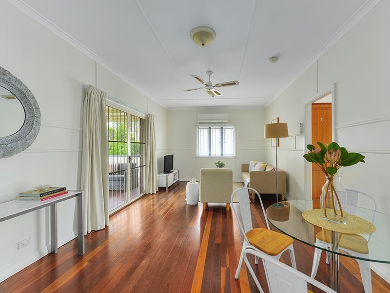 12 Norwich Street, Wavell Heights QLD 4012