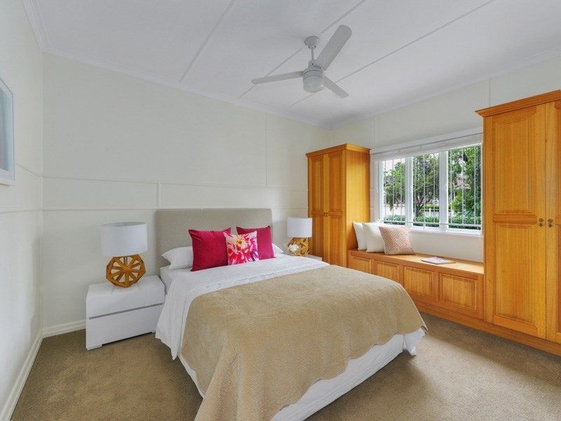12 Norwich Street, Wavell Heights QLD 4012