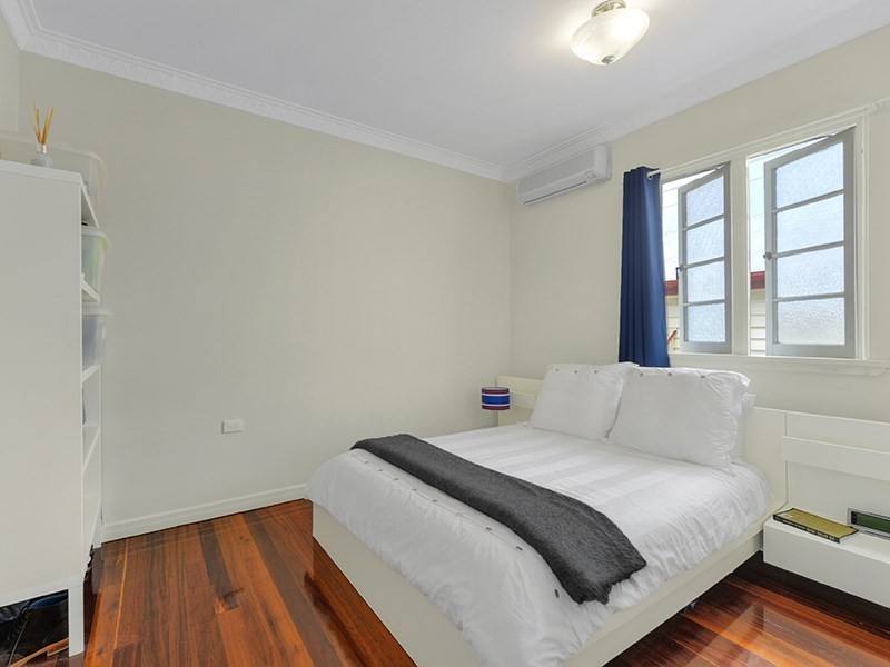 70 Barlow Street, Clayfield QLD 4011