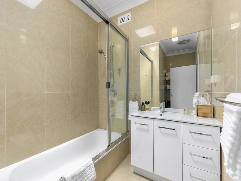 70 Barlow Street, Clayfield QLD 4011