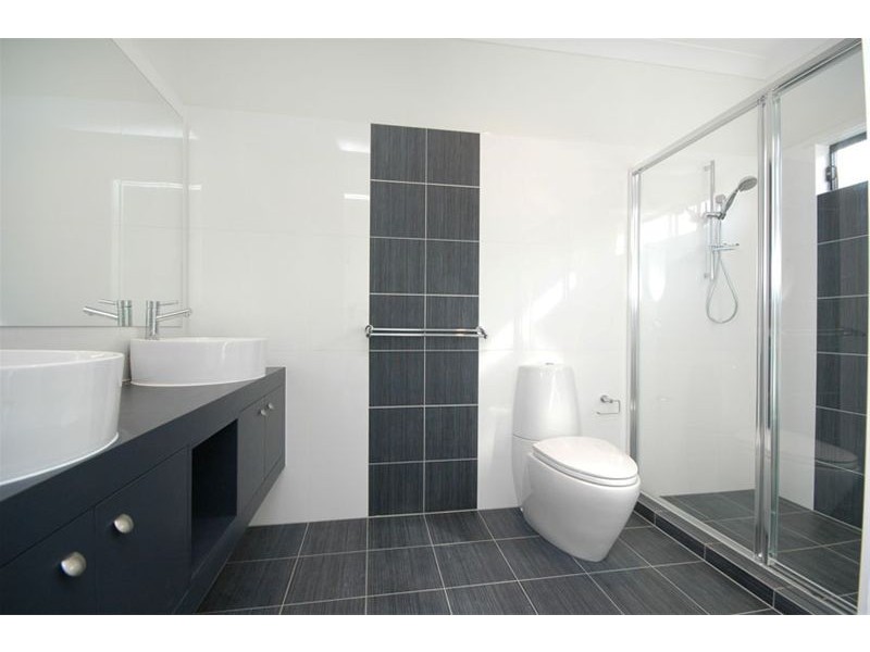 19 Bristol Road, Wavell Heights QLD 4012