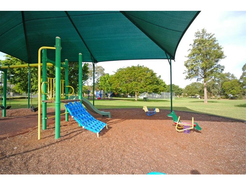 19 Bristol Road, Wavell Heights QLD 4012