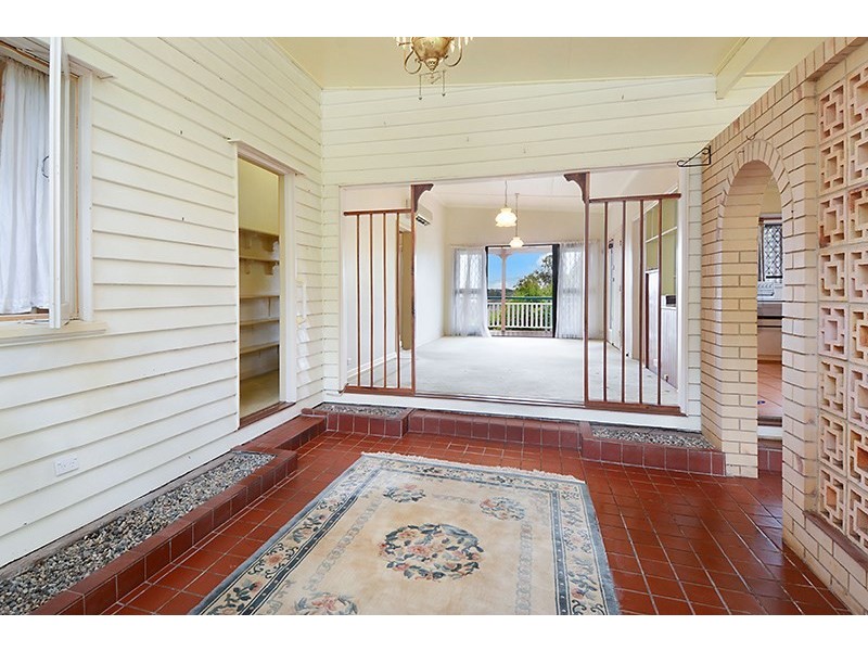 42 Kumbari Crescent, Mitchelton QLD 4053