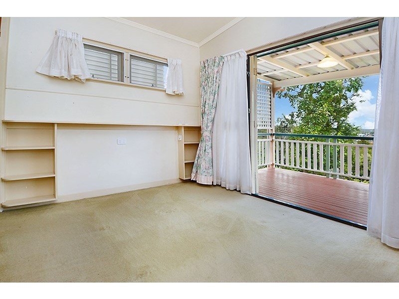 42 Kumbari Crescent, Mitchelton QLD 4053