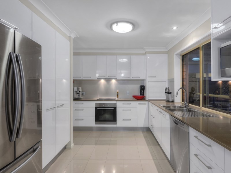 22 Hillrise Street, Aspley QLD 4034